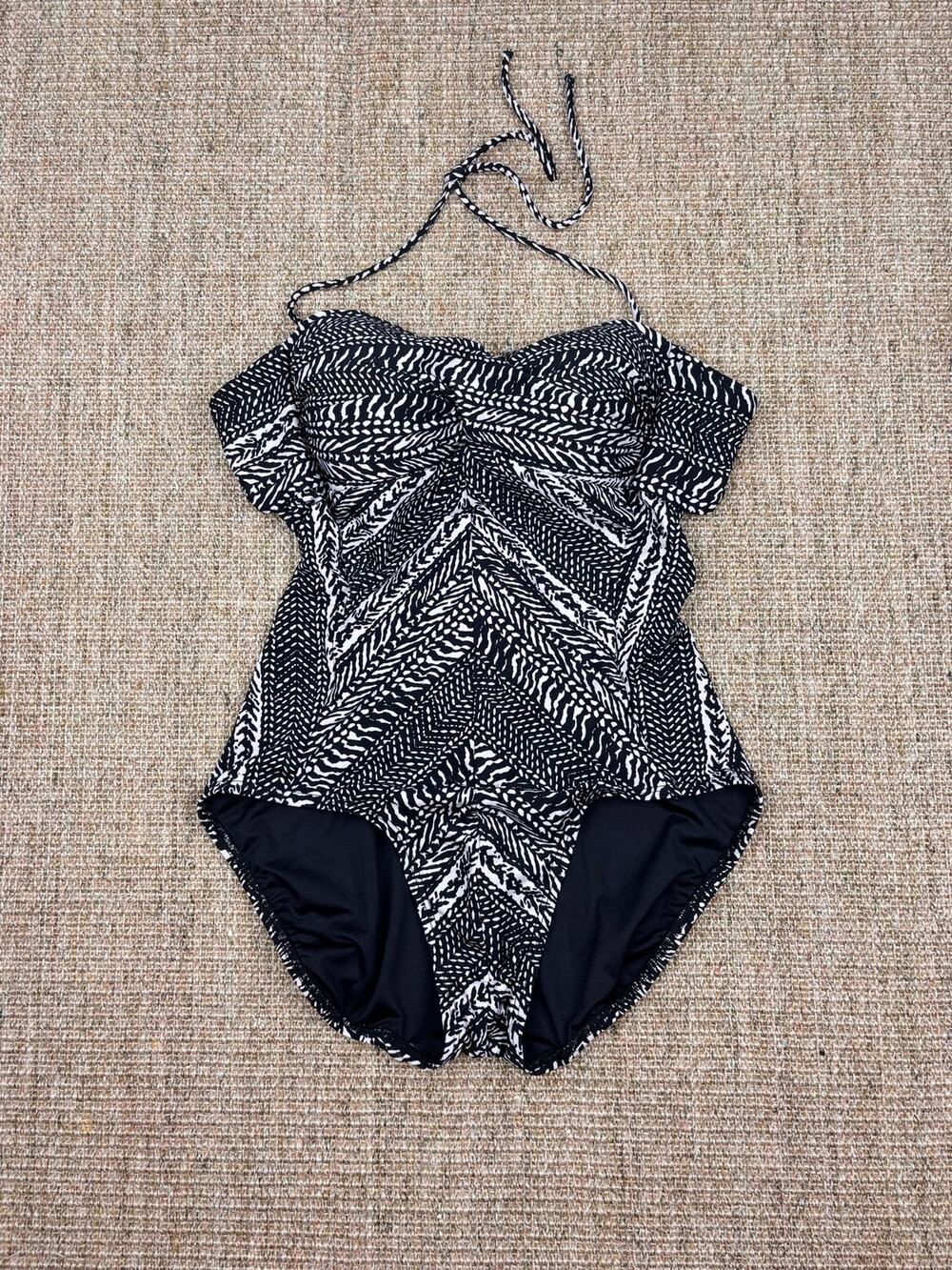 🌊 Robin Piccone Black/White Print One-Piece Swimsuit | Sz 6